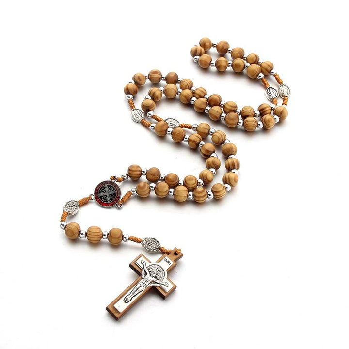 Chapelet artisanal en bois naturel avec croix de saint Benoît - image 1