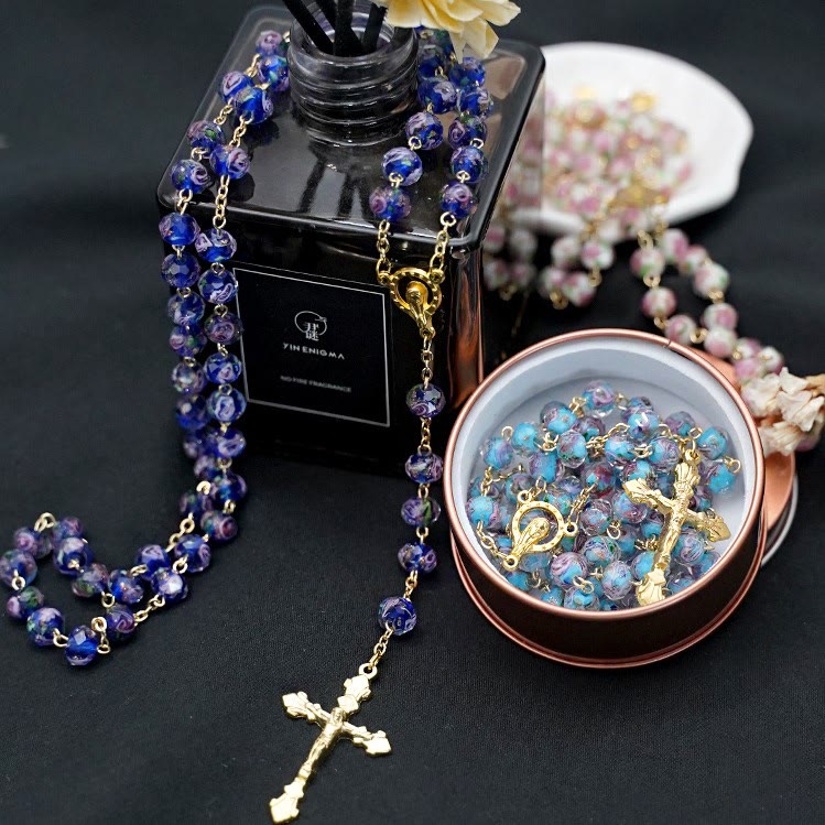 Christianartworkshop Chapelet en perles émaillées de rose avec Marie et crucifix - Bleu - image 0