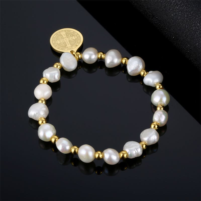Bracelet de perles irrégulières avec médaille de Saint Benoît - image 2
