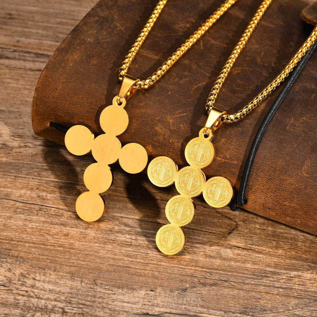 Collier pendentif rond en or avec croix de Saint-Benoît - Doré - image 0