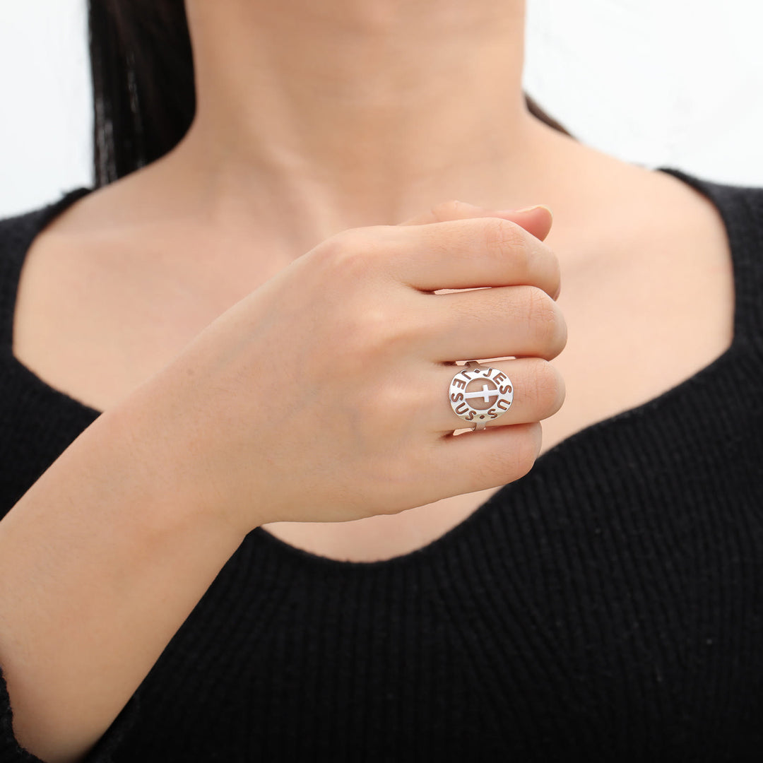 Bague en acier inoxydable avec croix et amulette « JÉSUS » de Christianartworkshop - image 4