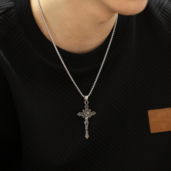 Collier crucifix avec symbole de saint Benoît - image 6
