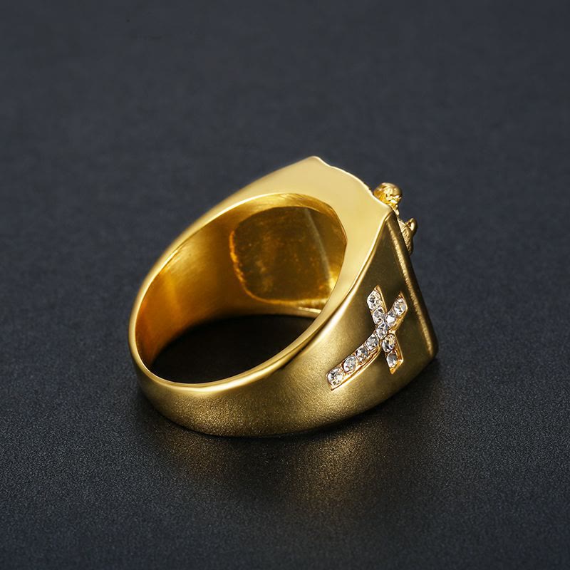 Bague religieuse crucifix Jésus en zircone, par Christianartworkshop - image 2