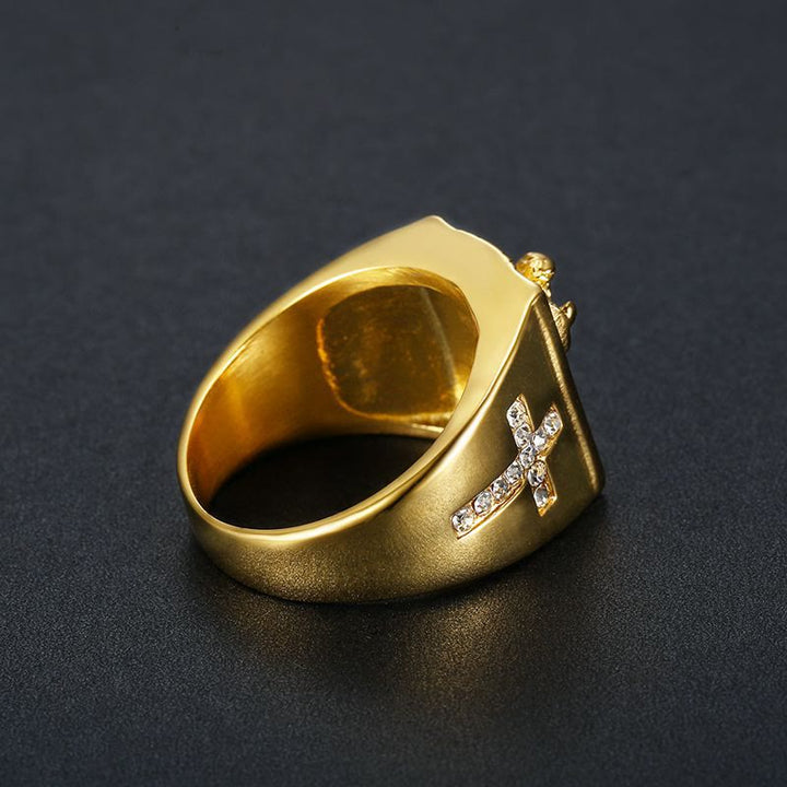 Bague religieuse crucifix Jésus en zircone, par Christianartworkshop - image 2