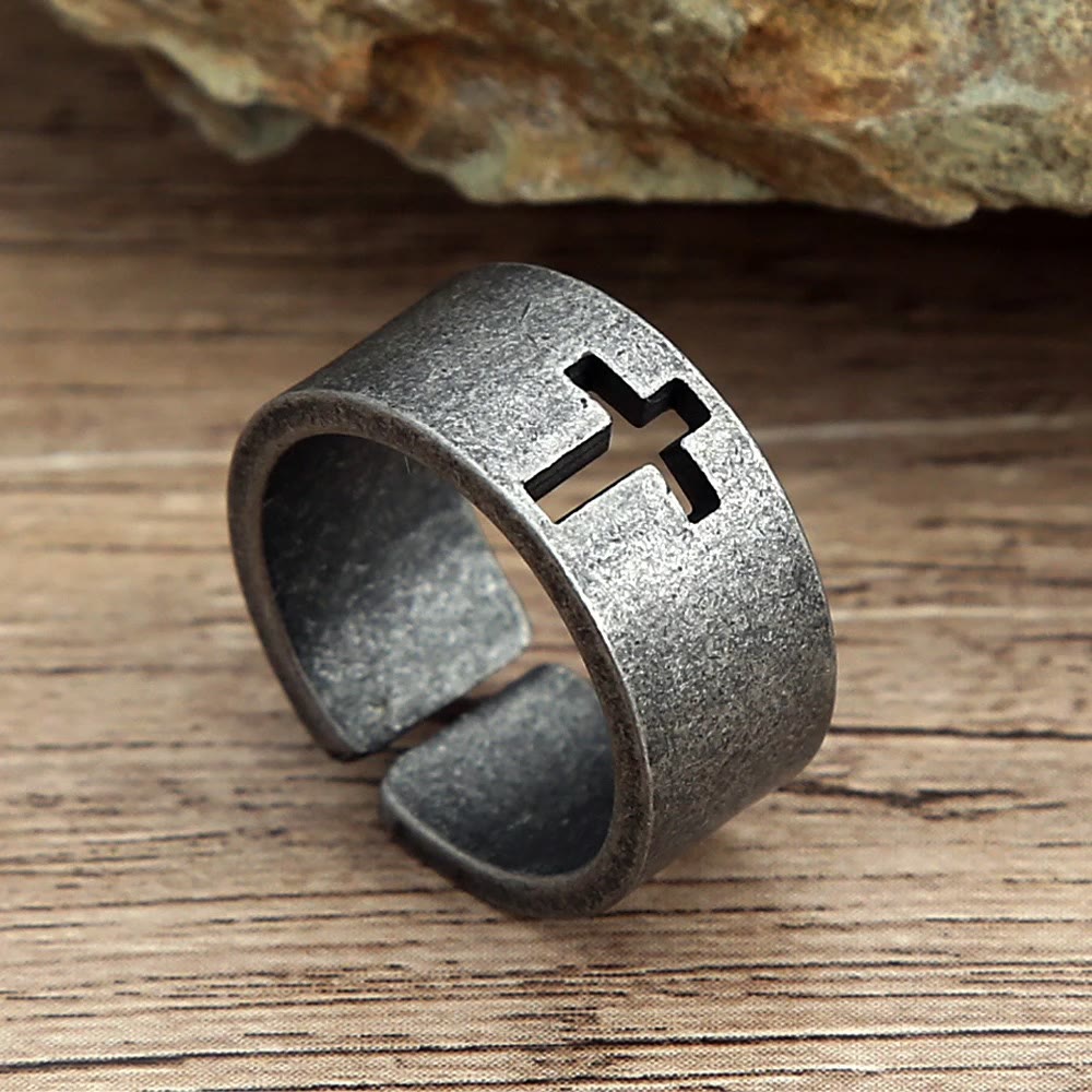 Bague croix Christianartworkshop en acier inoxydable style punk antique - image 2