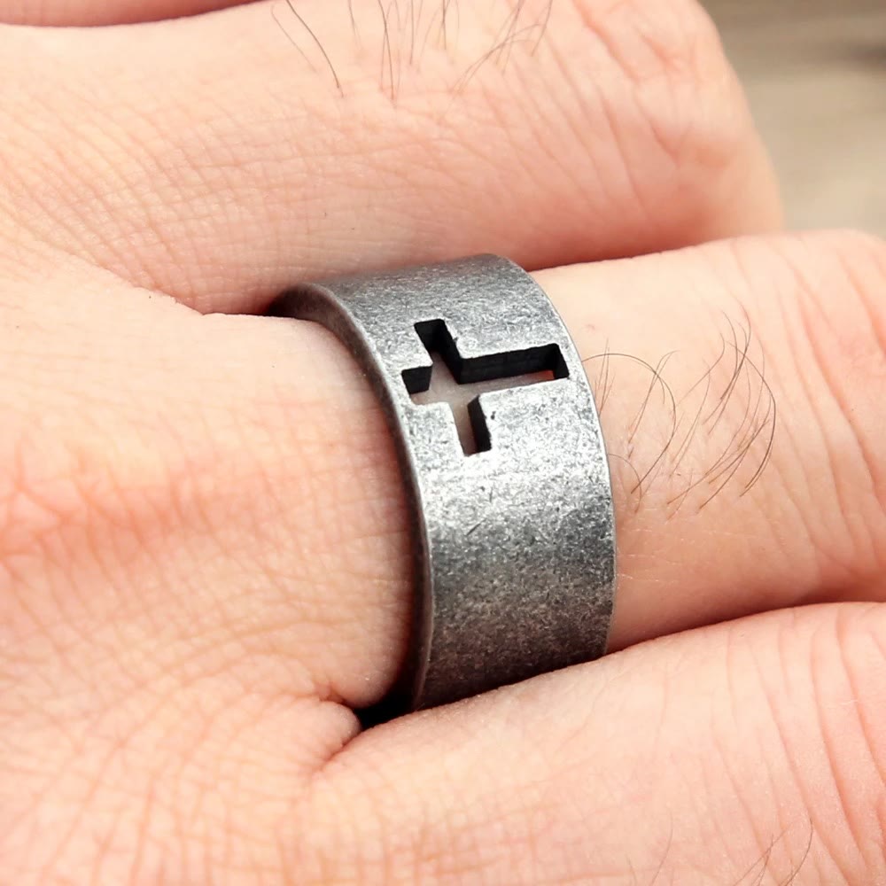 Bague croix Christianartworkshop en acier inoxydable style punk antique - image 13