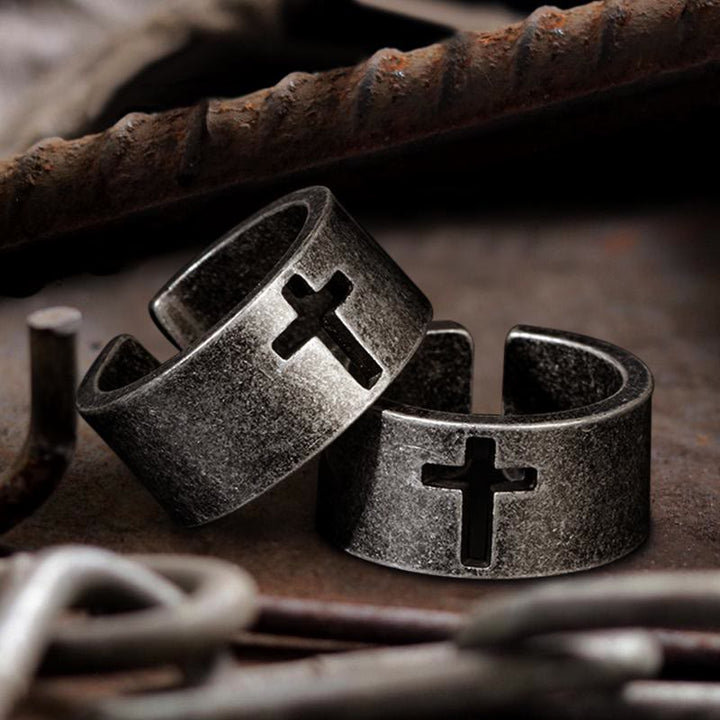 Bague croix Christianartworkshop en acier inoxydable style punk antique - US 15 - image 0