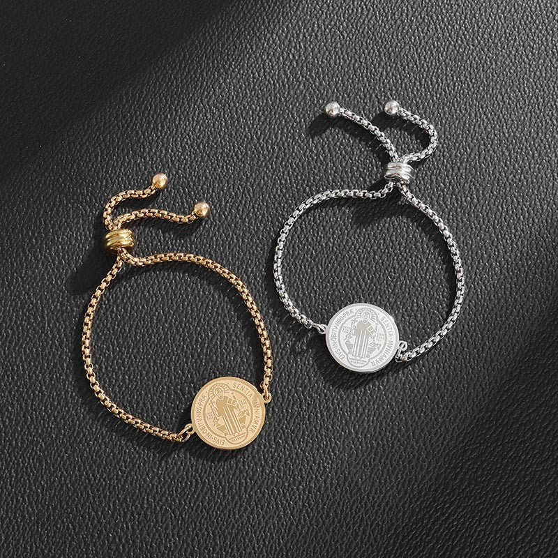 Bracelet ajustable avec médaille gravée de Saint Benoît, Christianartworkshop - image 6