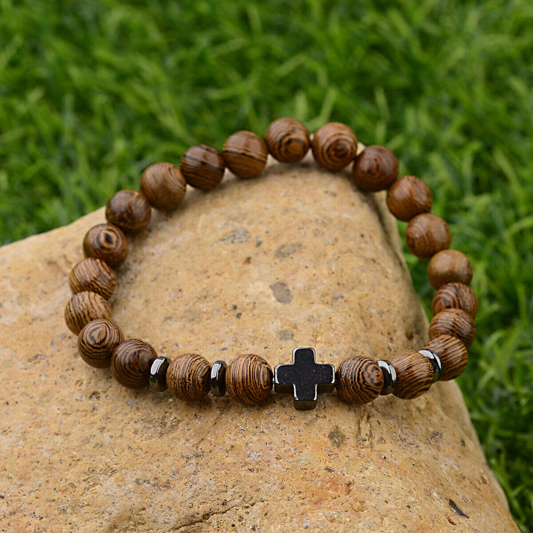 Bracelet en perles de bois en forme de croix, Christianartworkshop - image 3