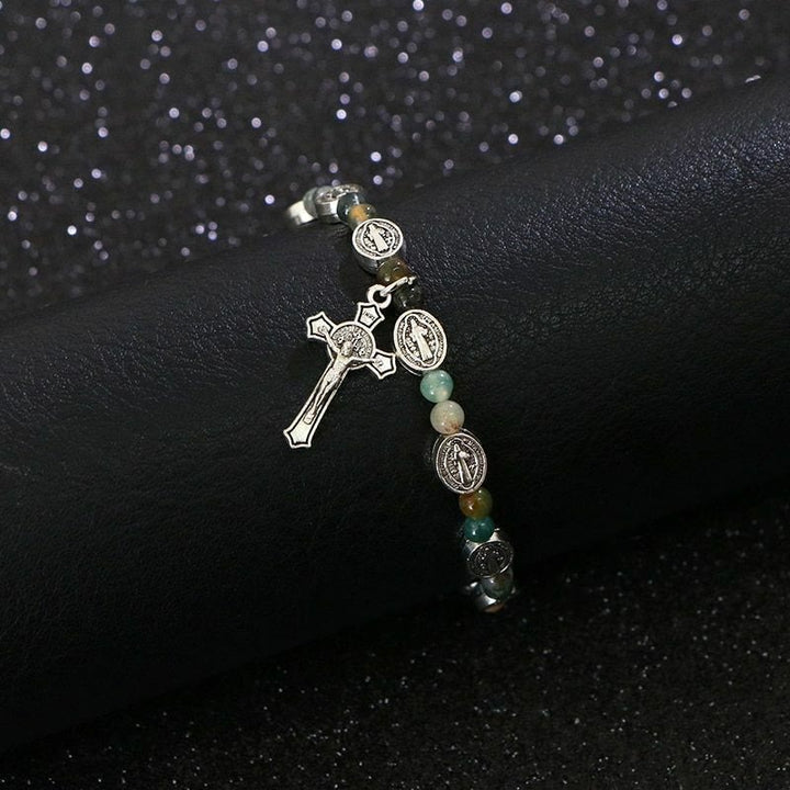 Bracelet croix Saint-Benoît en agate et turquoise de Christianartworkshop - image 1