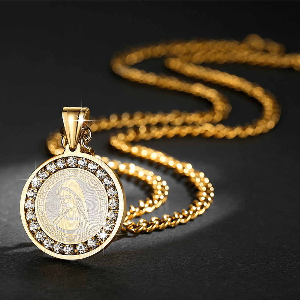 Christianartworkshop Collier pendentif Vierge Marie en titane serti de zircon - Doré - image 0