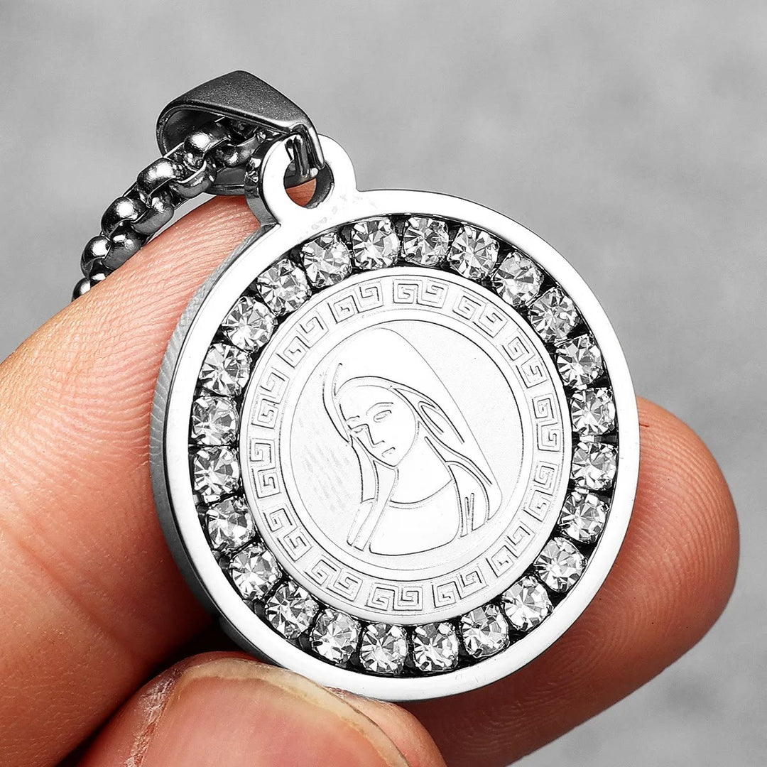 Christianartworkshop Collier pendentif Vierge Marie en titane serti de zircon - image 6