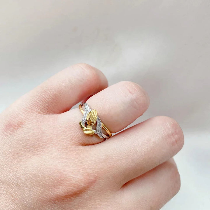 Bague en or et argent « Mains en prière » de Christianartworkshop - image 7