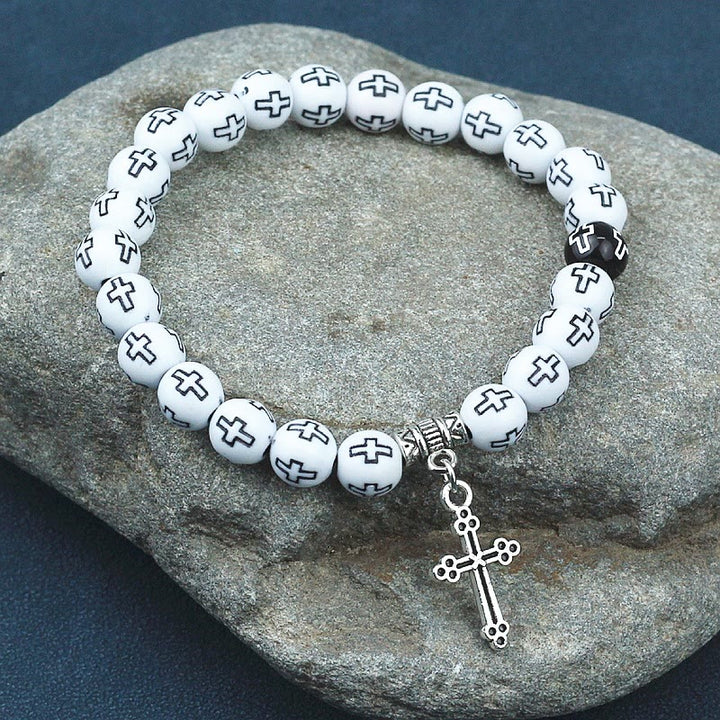Bracelet en perles noires et blanches imprimées d'une croix, Christianartworkshop - Blanc - image 4