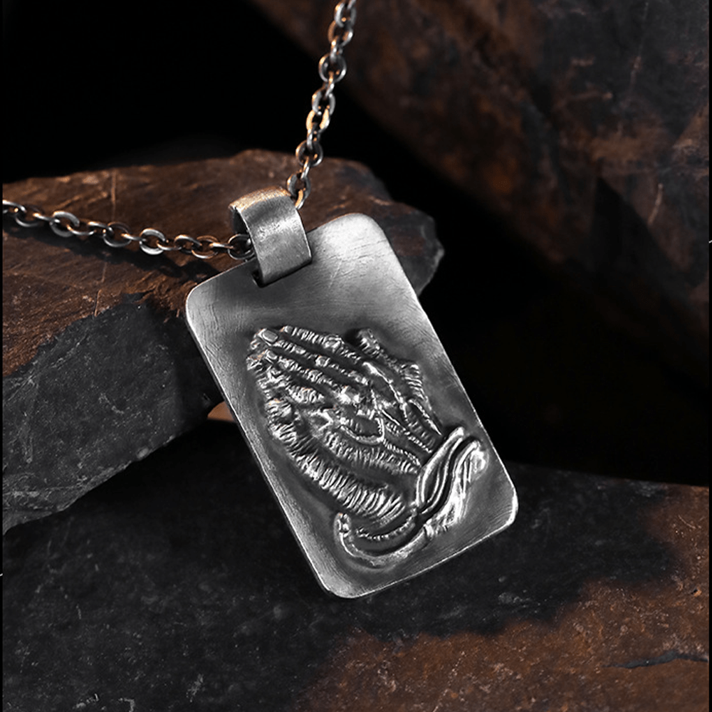 Christianartworkshop Collier rétro avec médaille argentée et mains jointes en prière, symbole de la foi - image 7