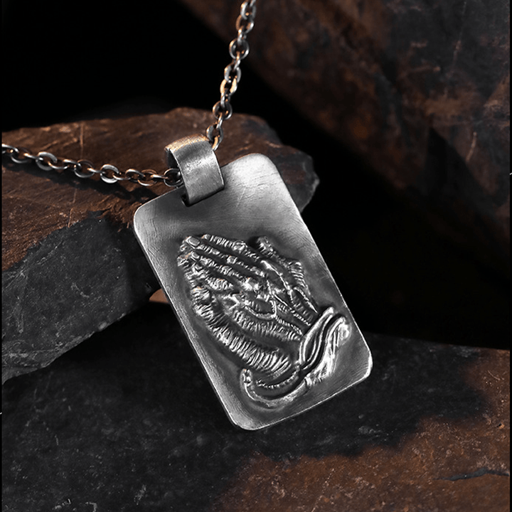 Christianartworkshop Collier rétro avec médaille argentée et mains jointes en prière, symbole de la foi - image 7