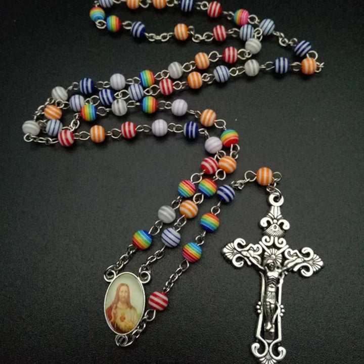 Crucifix en perles de résine arc-en-ciel couleurs mélangées - Multicolore - image 0