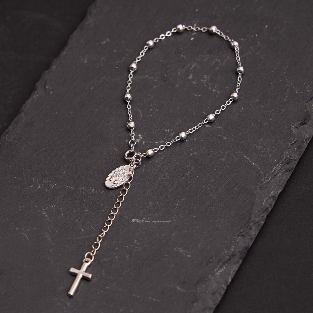 Bracelet simple et décontracté ajustable avec médaille et croix de la Vierge Marie, réalisé par Christianartworkshop - image 4