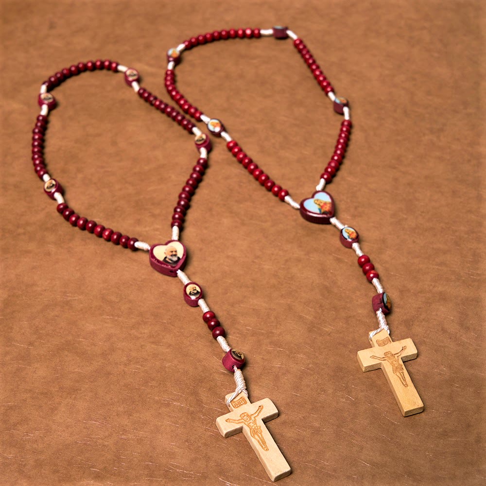 Chapelet en bois rouge vin, croix, Vierge Marie, art chrétien - image 6