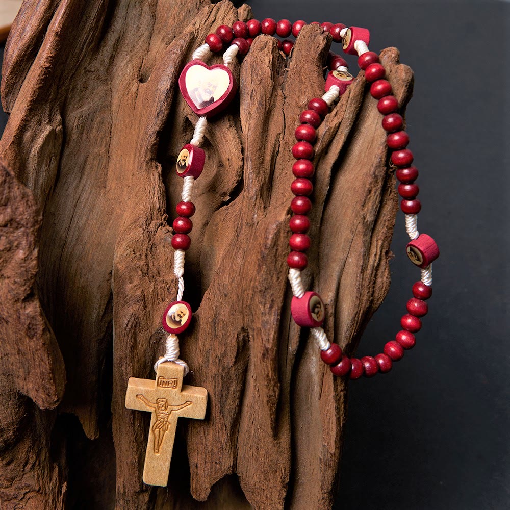 Chapelet en bois rouge vin, croix, Vierge Marie, art chrétien - image 9