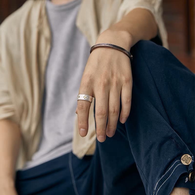 Bague croix minimaliste ajustable en argent sterling Christianartworkshop - image 1