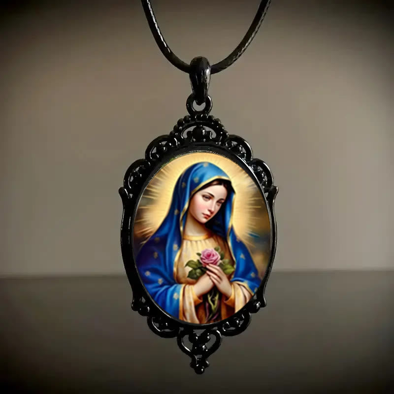 Christianartworkshop Collier vintage style gothique à bordure Notre-Dame de Guadalupe - Noir - image 0
