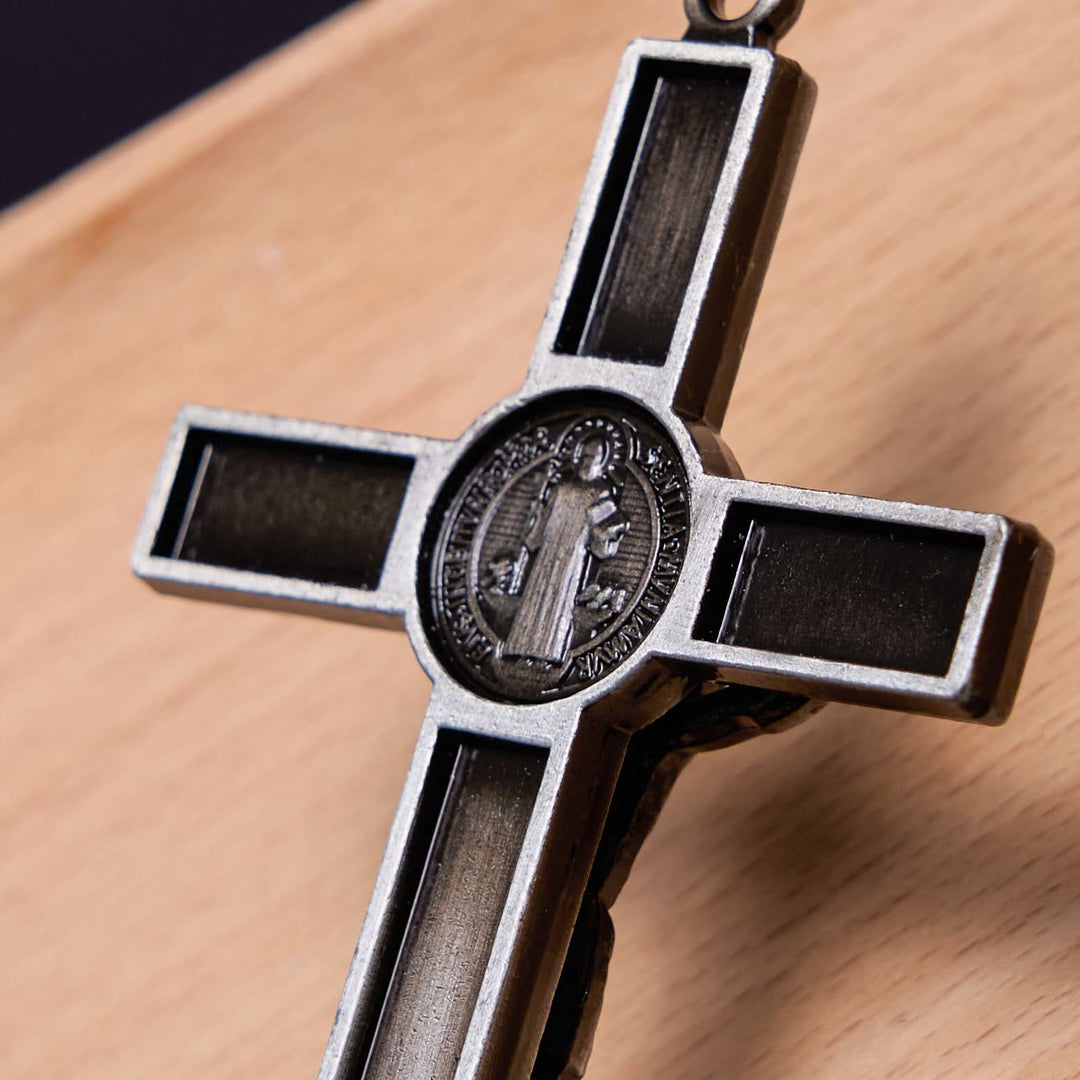 Christianartworkshop Crucifix stéréoscopique de style classique en alliage argent-bronze - image 8