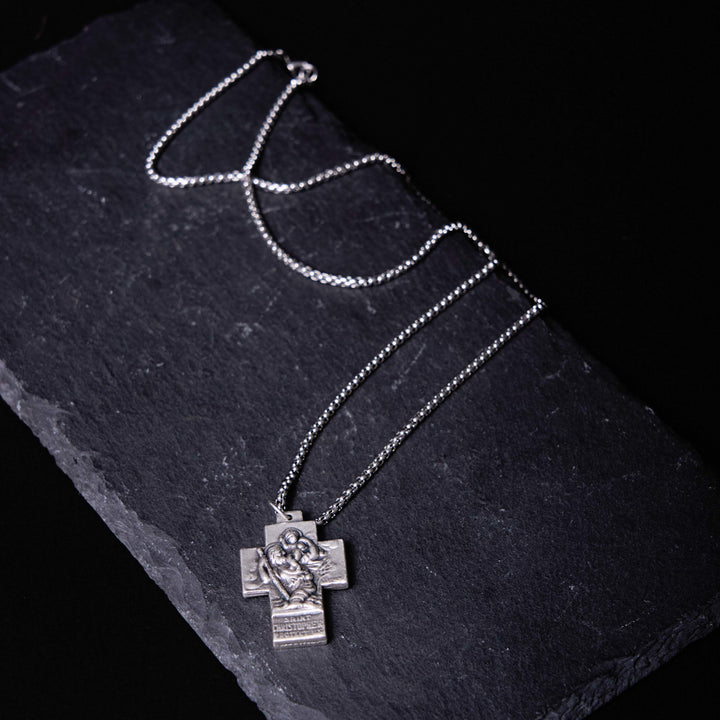 Christianartworkshop Collier pendentif croix gardienne Jésus Marie Joseph style classique en alliage - image 3