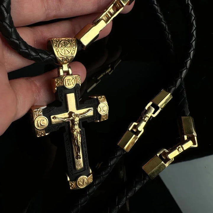 Christianartworkshop Collier pendentif croix de Jésus style luxe en alliage noir et or - image 1