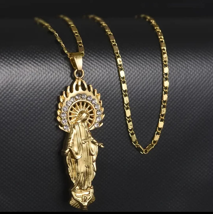 Christianartworkshop Collier pendentif de luxe représentant l'Assomption de la Vierge Marie et Notre-Dame de Guadalupe - Assomption de la Vierge Marie - image 0
