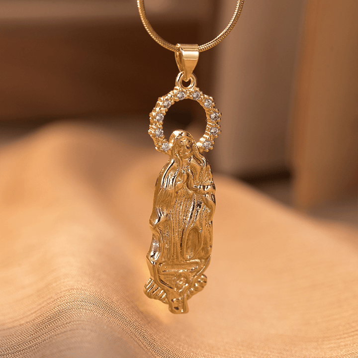 Christianartworkshop Collier pendentif de luxe représentant l'Assomption de la Vierge Marie et Notre-Dame de Guadalupe - Notre-Dame de Guadalupe - image 2