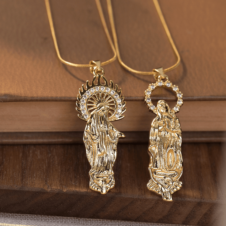 Christianartworkshop Collier pendentif de luxe représentant l'Assomption de la Vierge Marie et Notre-Dame de Guadalupe - image 7