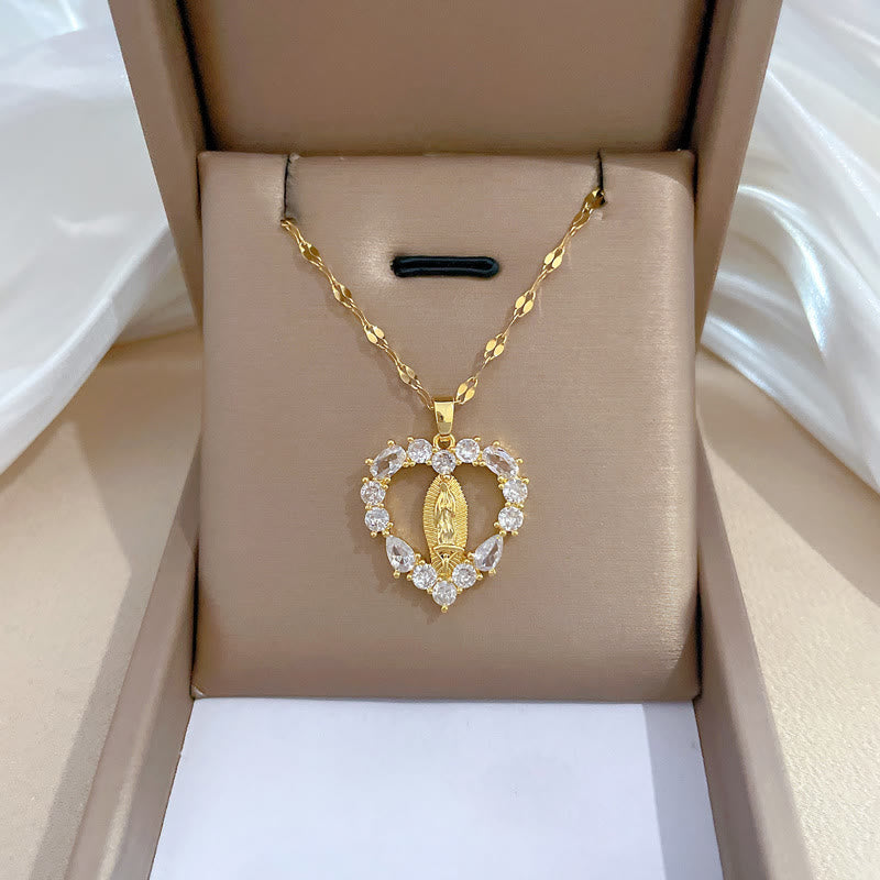 Christianartworkshop Collier pendentif Notre-Dame de Guadalupe en forme de cœur, serti de pierres précieuses et de style luxueux - image 1