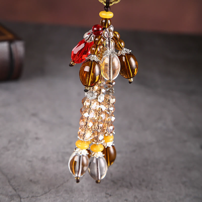 Christianartworkshop Pendentif de voiture de style moderne, orné d'un crucifix en cristal et de pompons. Décoration à suspendre pour voiture. - image 8