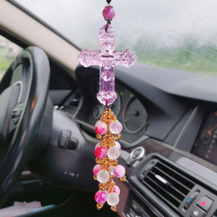 Christianartworkshop Pendentif de voiture de style moderne, orné d'un crucifix en cristal et de pompons. Décoration à suspendre pour voiture. - Pendentif en perle rose - image 9