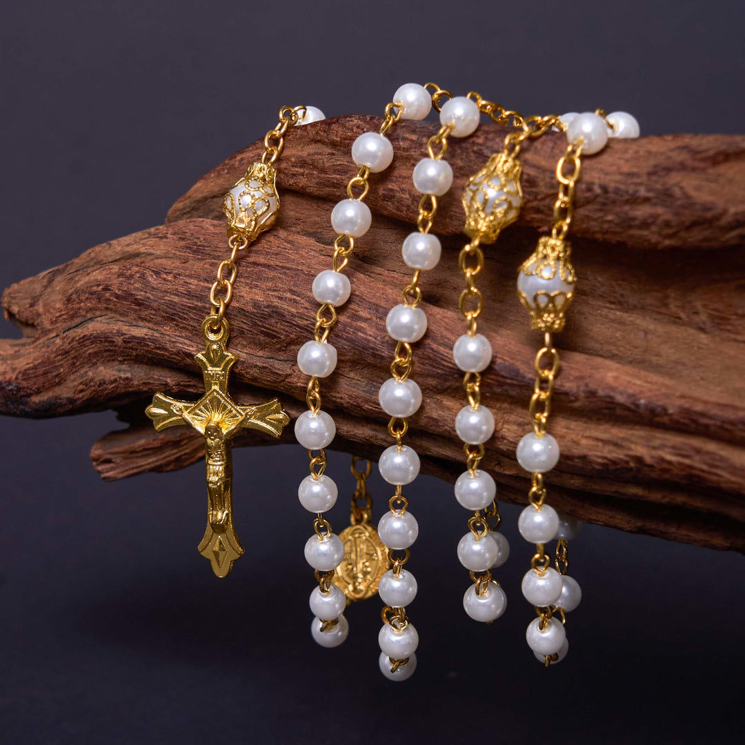 ChristianartworkshopMédaille de Saint Benoît et crucifix en chapelet avec perle blanche ronde de 6 mm et chaîne en alliage - 🔥3 pièces - image 0