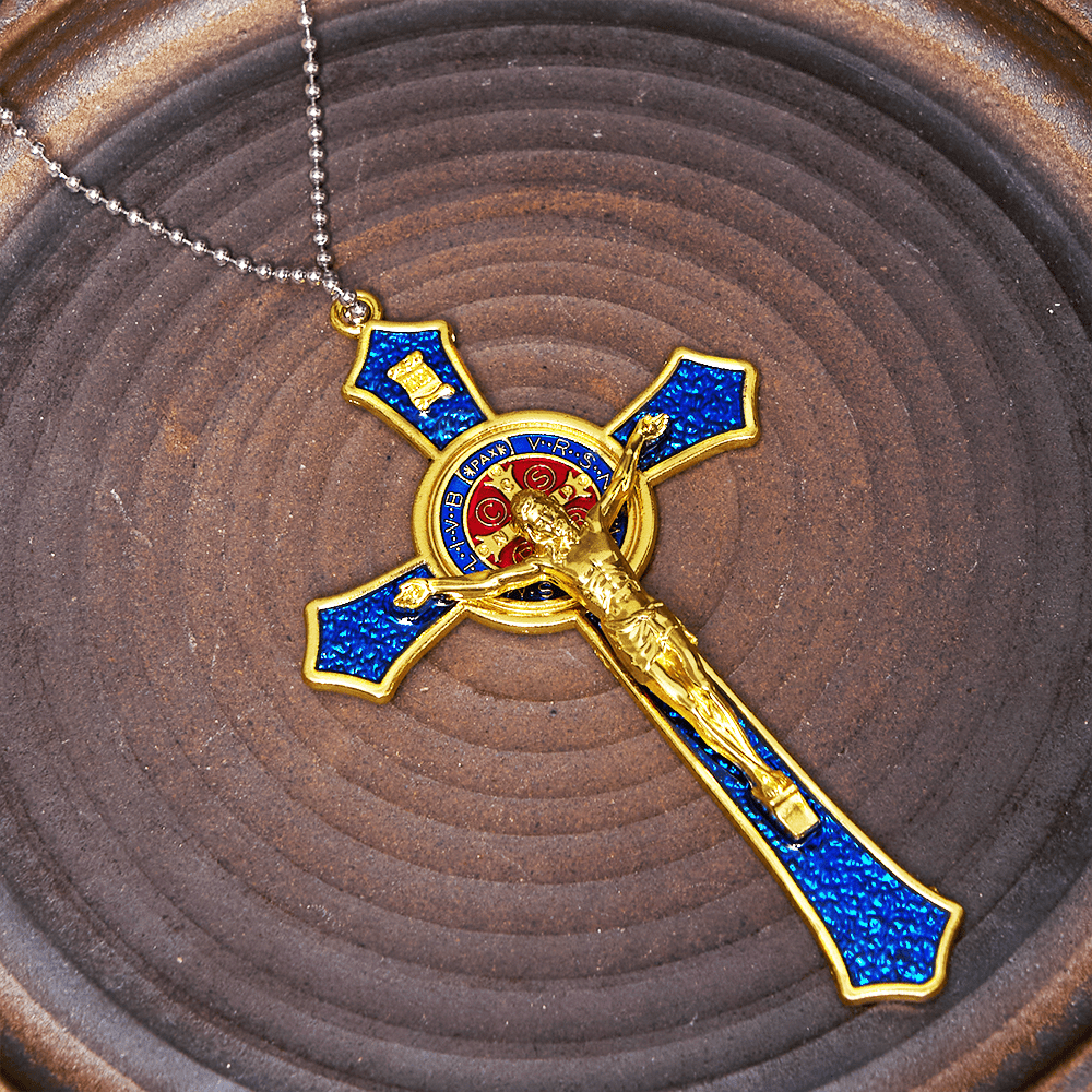 Christianartworkshop Collier pendentif crucifix grand format de style classique rouge/bleu (5 couleurs) - Bleu - Chaîne de perles - image 0