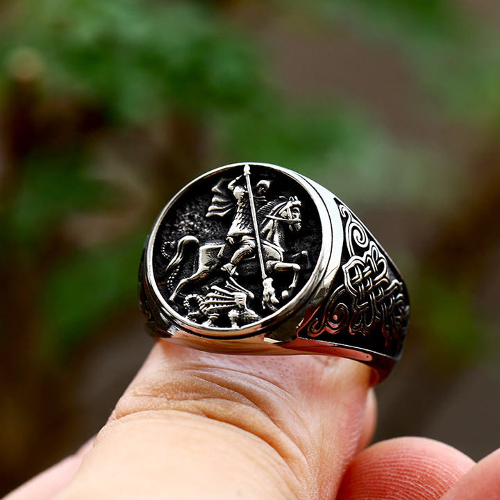 Bague en alliage avec figurine de Saint Georges Dargon style rétro classique de Christianartworkshop - image 5