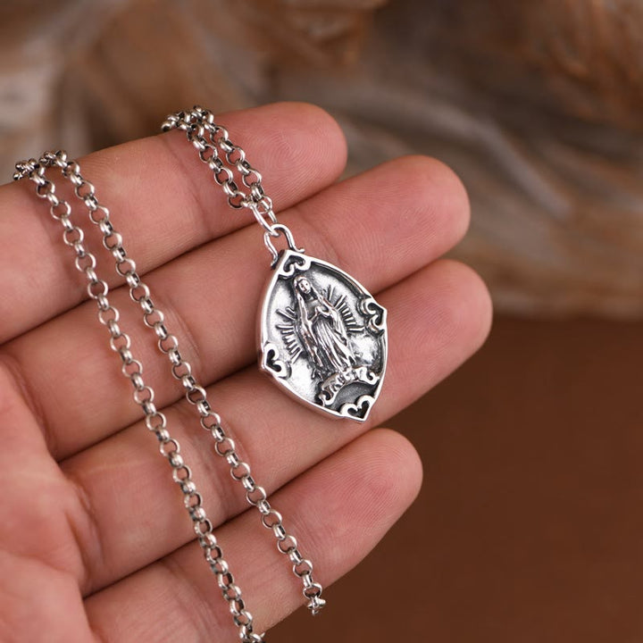 Collier pendentif Notre-Dame de Guadalupe en argent sterling, style rétro, créé par Christianartworkshop - image 6