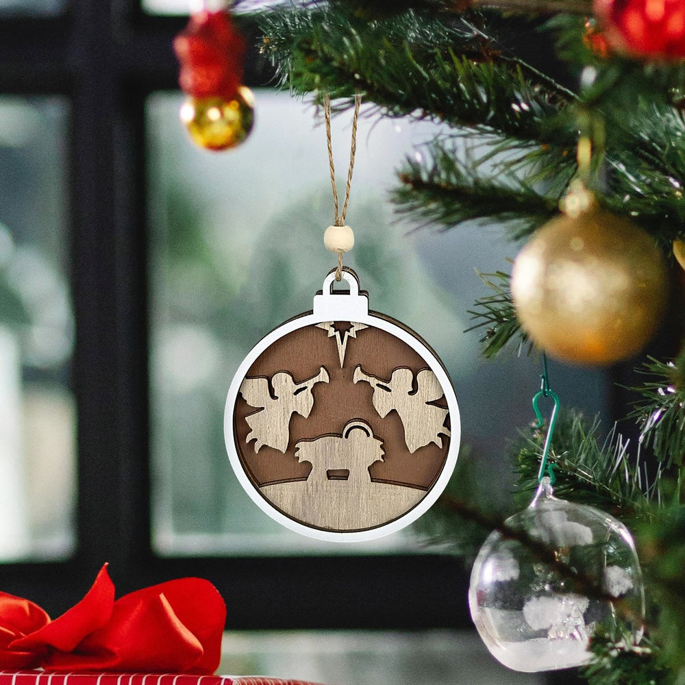 Christianartworkshop Crèche de Noël minimaliste en bois superposé, ornée de figurines angéliques et de décorations suspendues. - image 1