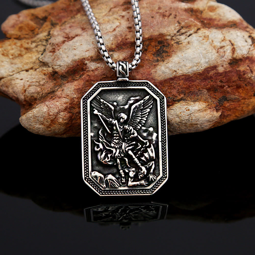 Christianartworkshop Collier pendentif classique en acier inoxydable avec Saint Michel Archange, symbole de protection. - image 2