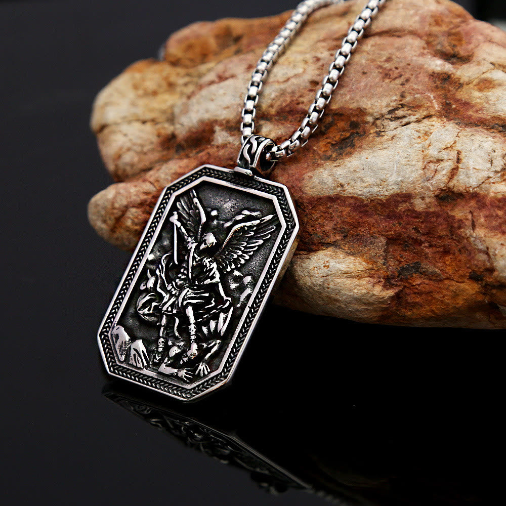 Christianartworkshop Collier pendentif classique en acier inoxydable avec Saint Michel Archange, symbole de protection. - image 3