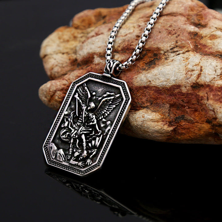 Christianartworkshop Collier pendentif classique en acier inoxydable avec Saint Michel Archange, symbole de protection. - image 3