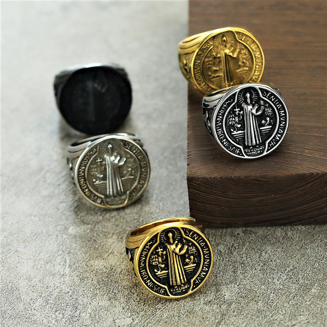 Bague en acier titane Christianartworkshop classique rétro Saint Benoît, symbole de foi et de protection. - image 0