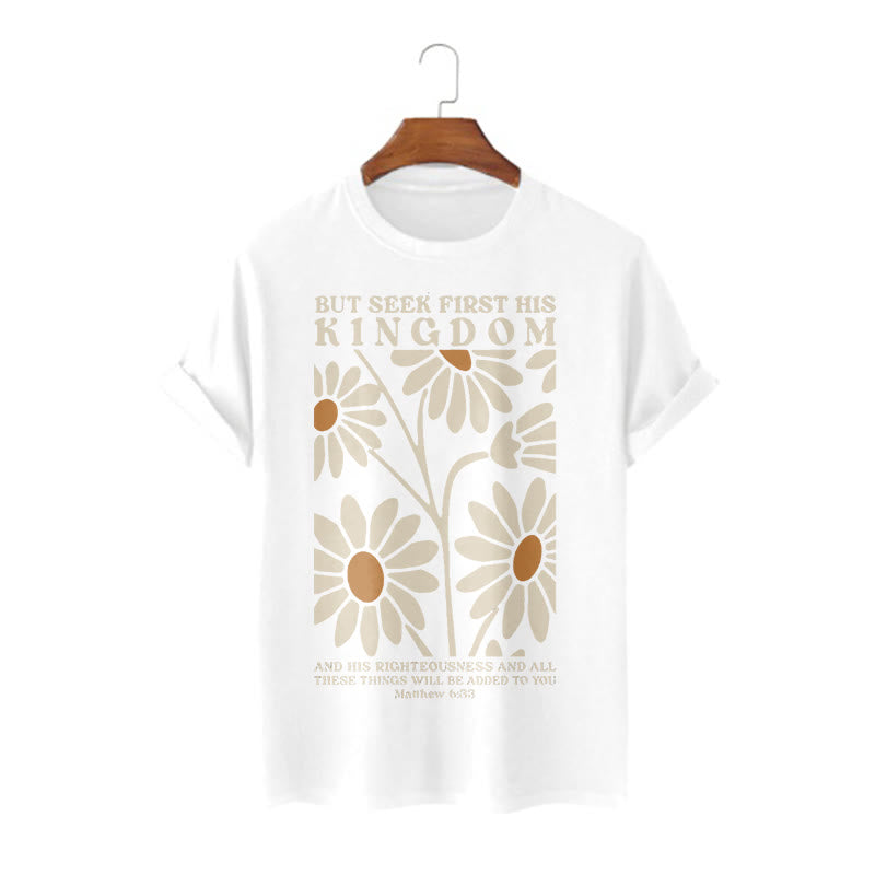 T-shirt à manches courtes fleuri Christianartworkshop avec citation de Matthieu 6:33 : « Cherchez d’abord son royaume ». - Blanc - 2XL - image 2