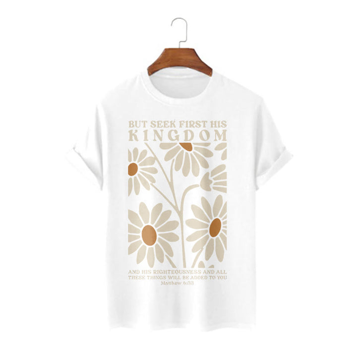 T-shirt à manches courtes fleuri Christianartworkshop avec citation de Matthieu 6:33 : « Cherchez d’abord son royaume ». - Blanc - 2XL - image 2