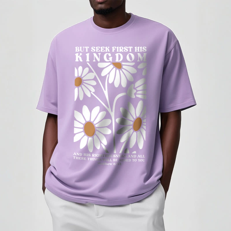 T-shirt à manches courtes fleuri Christianartworkshop avec citation de Matthieu 6:33 : « Cherchez d’abord son royaume ». - image 13