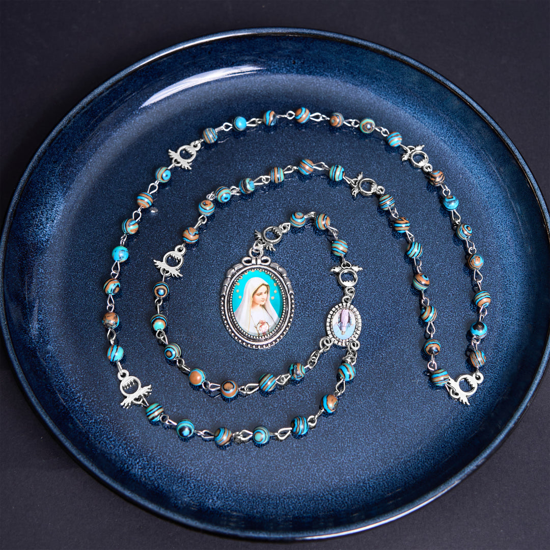 Christianartworkshop Médaille miraculeuse et crucifix en alliage de malachite verte ronde de 6 mm, chapelet - image 4