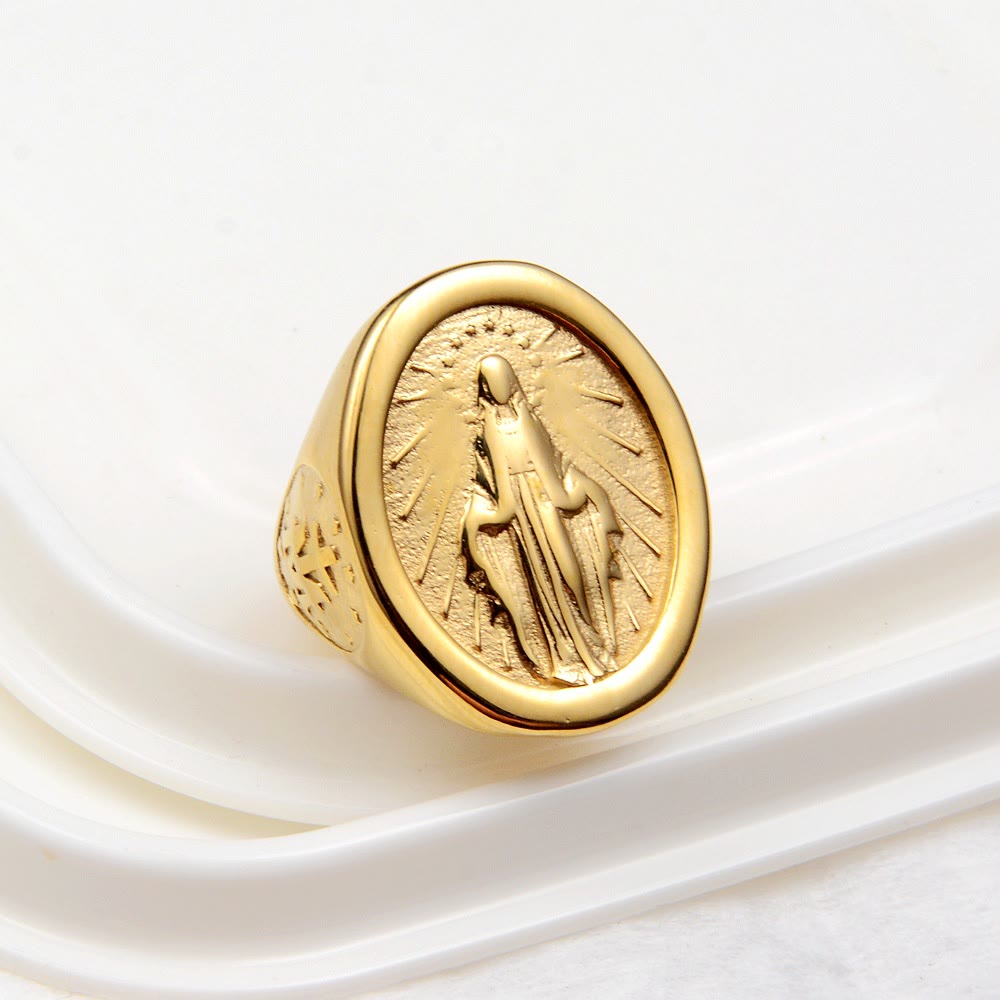 Bague de foi avec médaille miraculeuse de la Vierge Marie, style minimaliste classique, réalisée par Christianartworkshop. - image 1