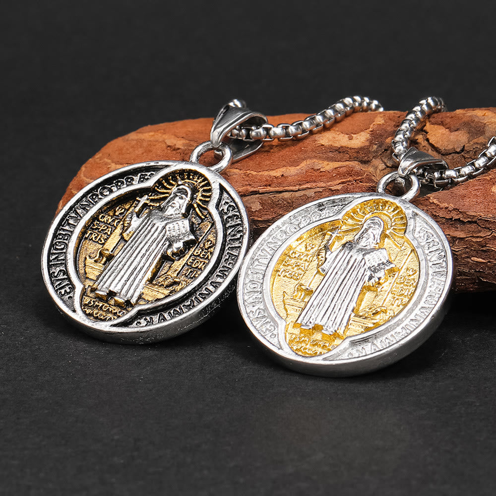 Christianartworkshop Collier pendentif Saint Benoît, symbole de protection sacrée, style rétro classique. - Argent et or - image 0